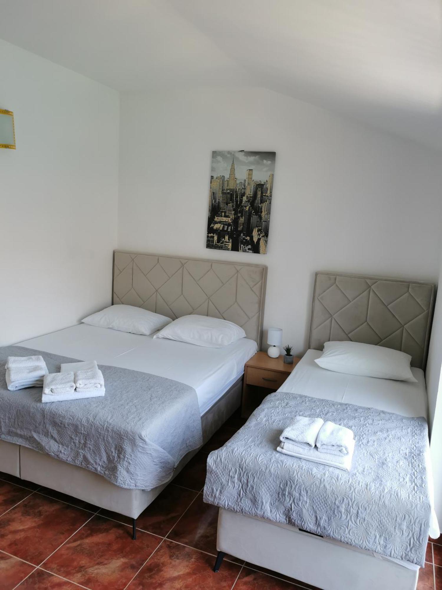 Apartments Popovic Kotor Quarto foto