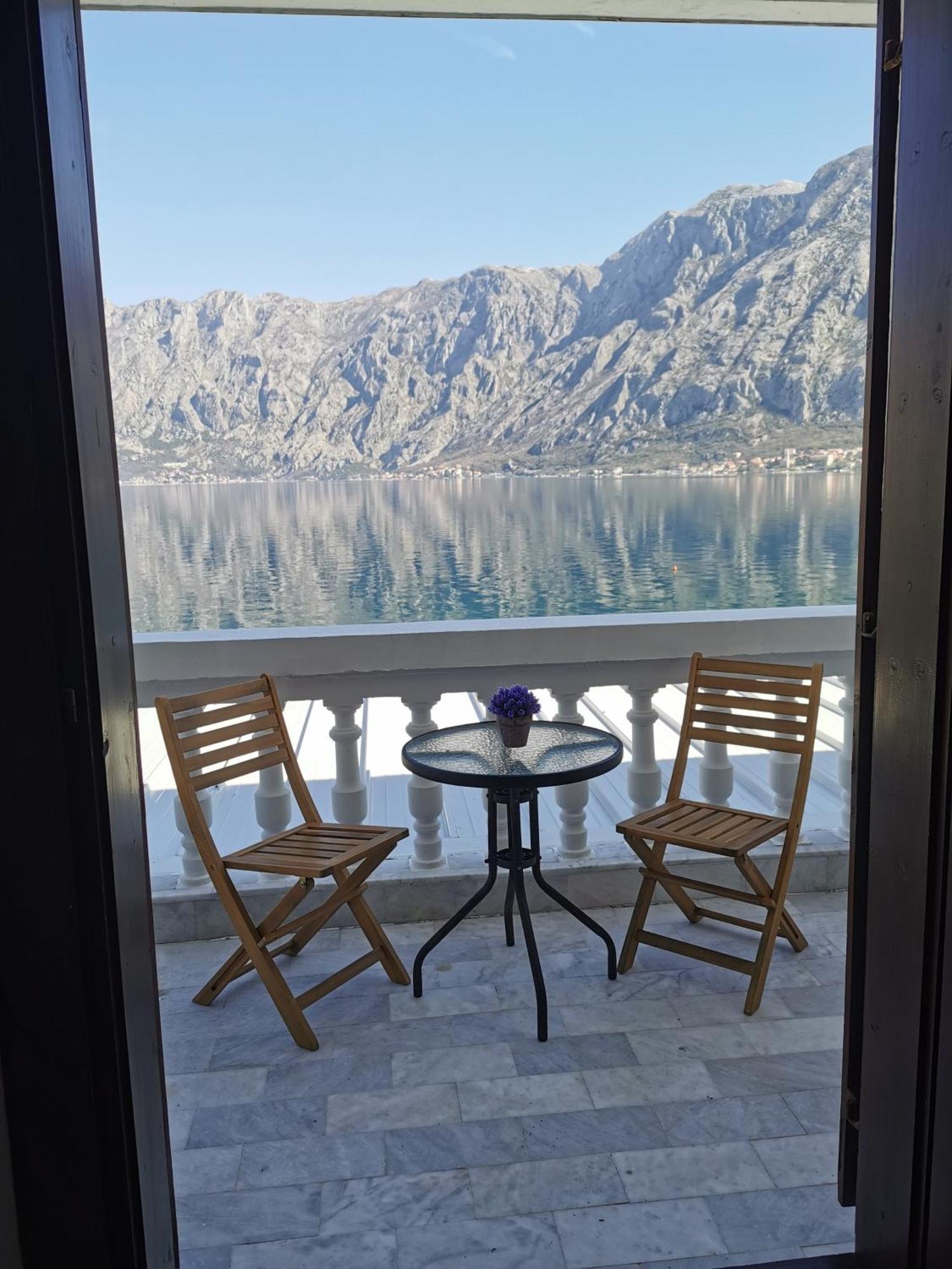 Apartments Popovic Kotor Quarto foto